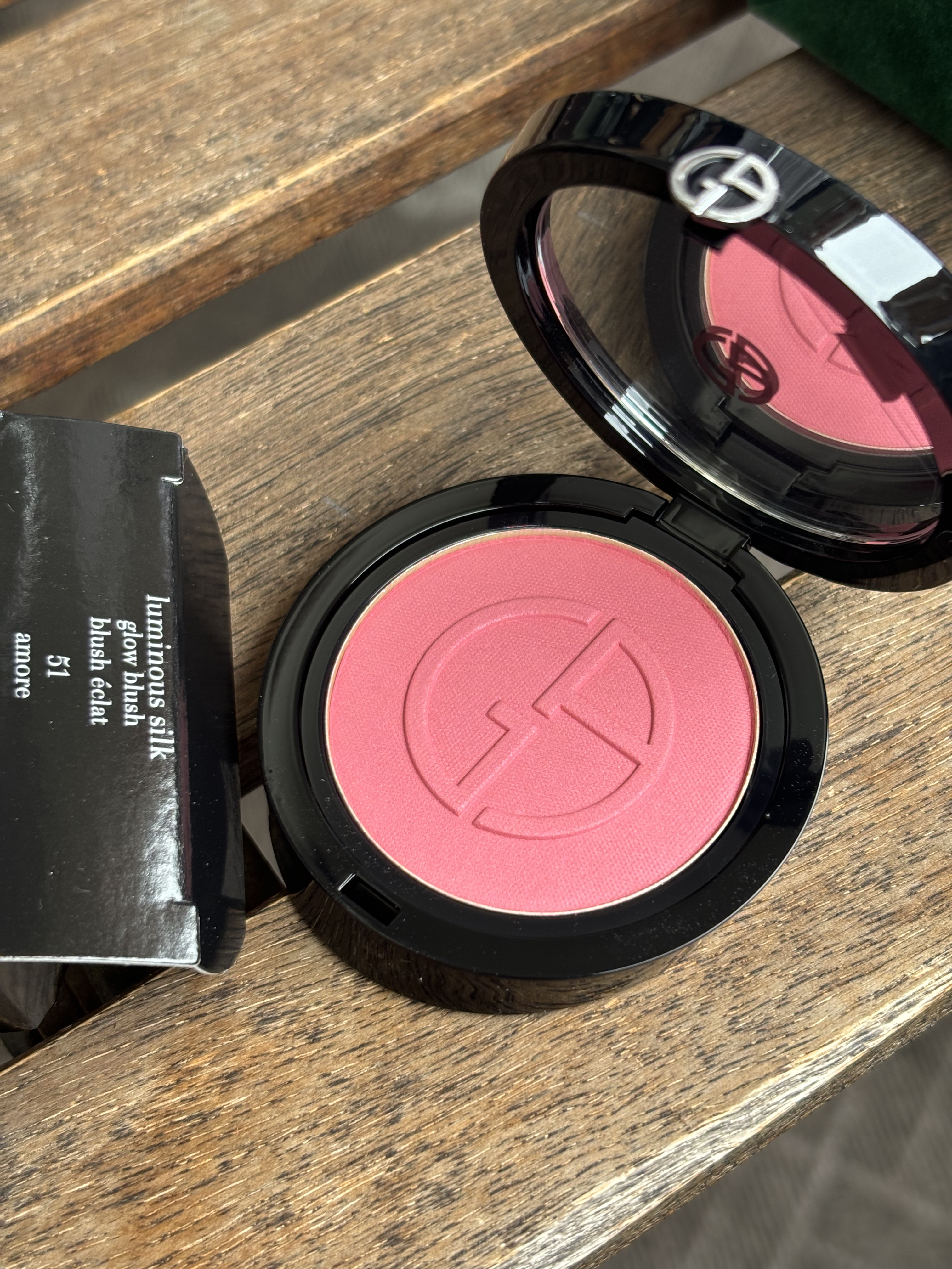 ルミナス シルク グロー ブラッシュ #51 アモーレ/ジョルジオ アルマーニ ビューティ/パウダーチークを使ったクチコミ（1枚目）