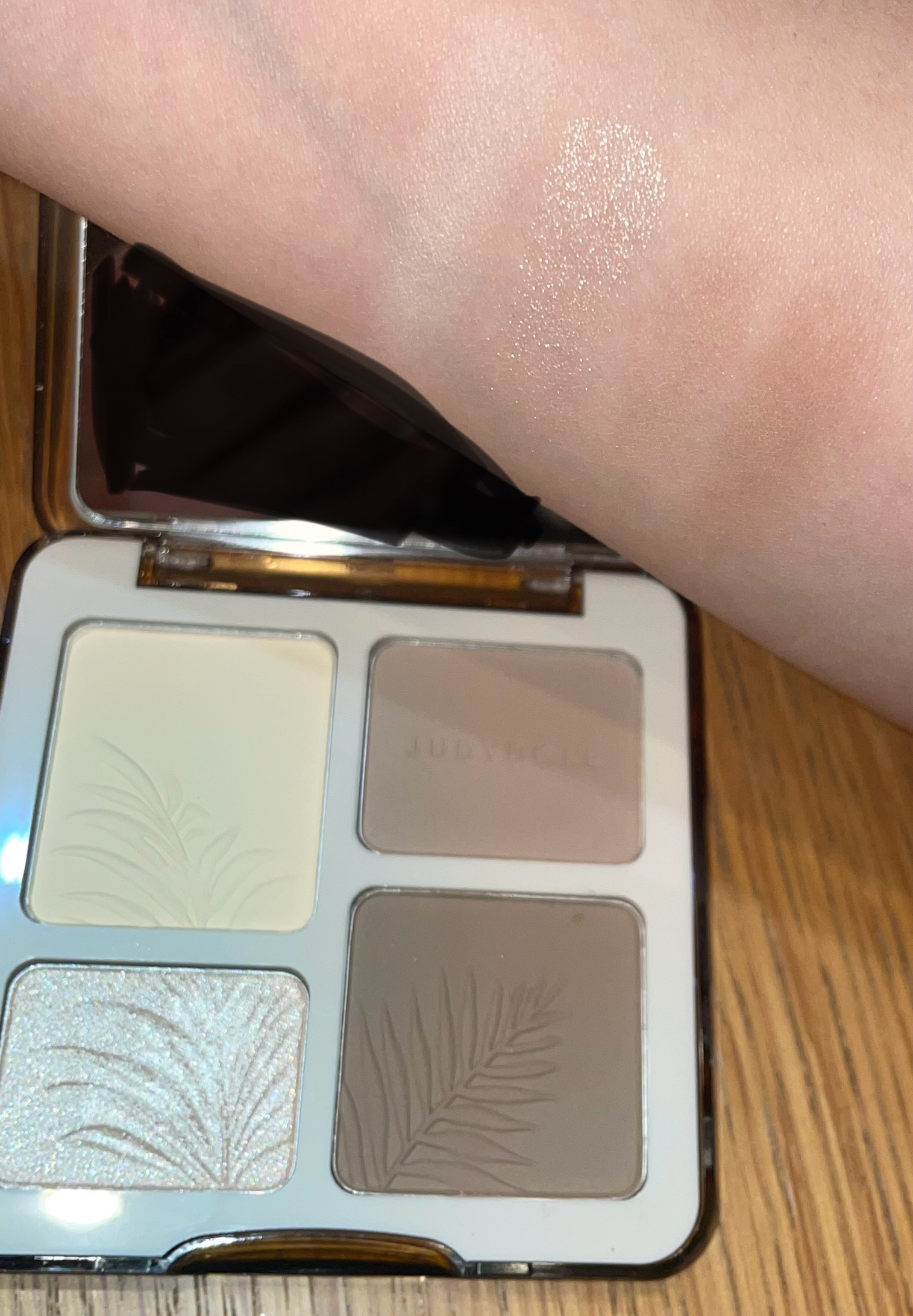 JUDYDOLL メリハリマスターパレット 02 ウォームトーン/JUDYDOLL/パウダーハイライトを使ったクチコミ（3枚目）