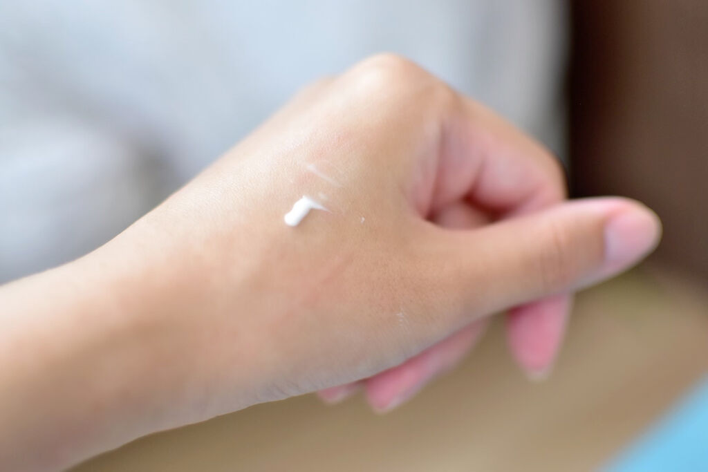 ポアーテンクリーム/DEWYCEL/化粧下地を使ったクチコミ（2枚目）