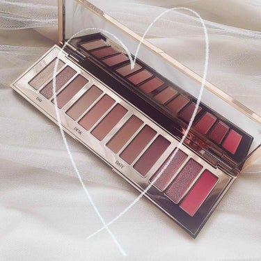 Charlotte Tilbury シャーロット ティルベリー スターズ イン ユア アイズ パレットのクチコミ「💓charlotte tilbury💓
✨instant eye palette - pill.....」（1枚目）