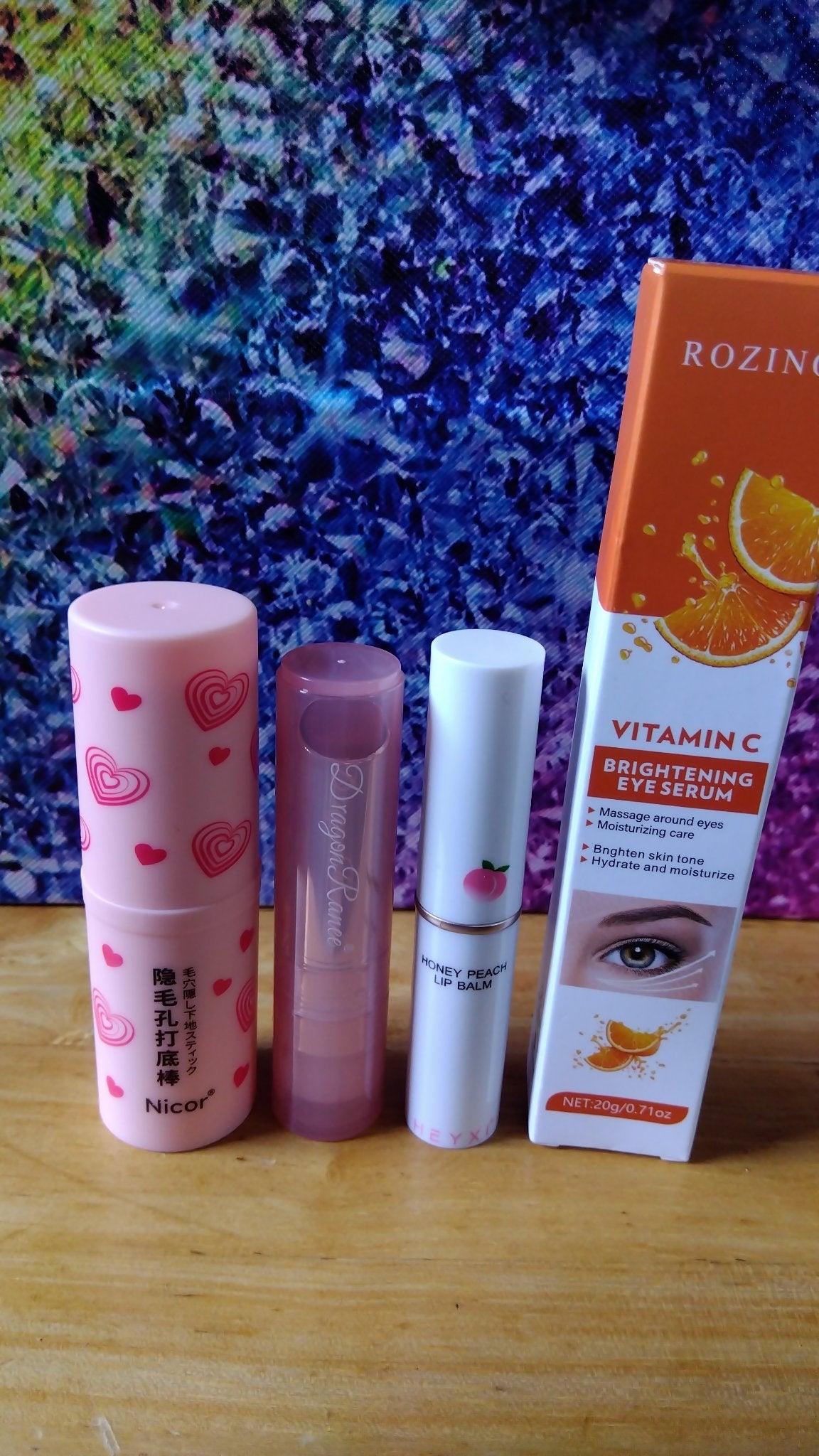 葉月 on LIPS 「遂にTemuでコスメが発売開始ー!!!!今までメイクアップツー..」(1枚目)