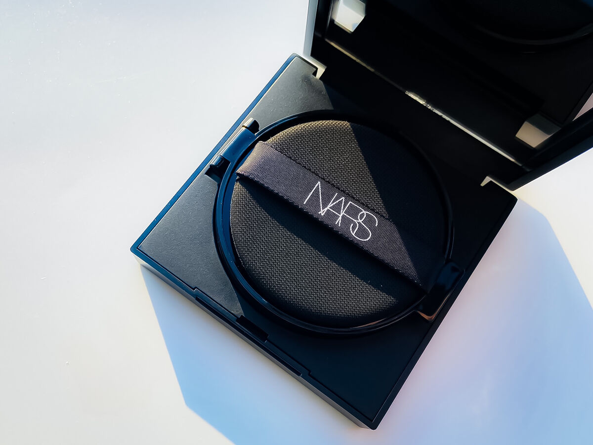 ナチュラルラディアント ロングウェア クッションファンデーション 5878/NARS/クッションファンデーションを使ったクチコミ（2枚目）