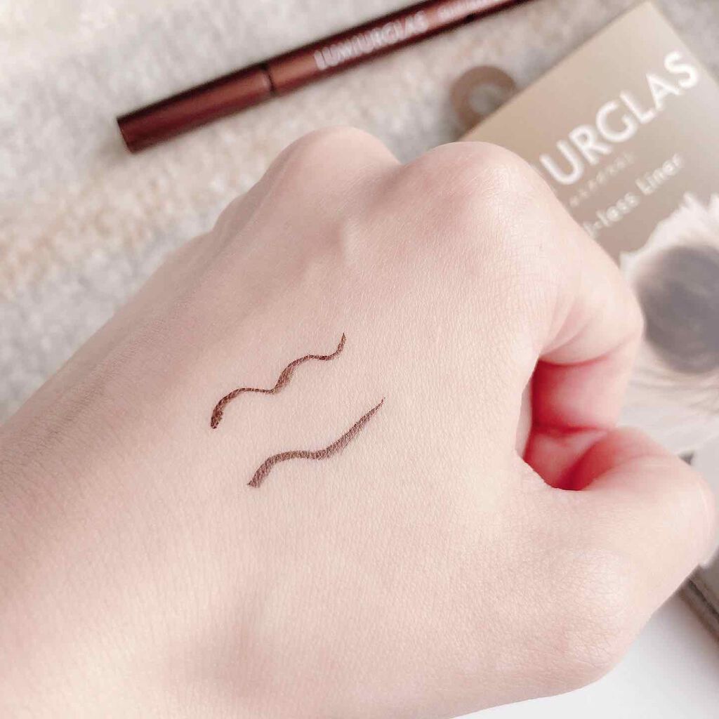 スキルレスライナー/LUMIURGLAS/リキッドアイライナーを使ったクチコミ(6枚目)