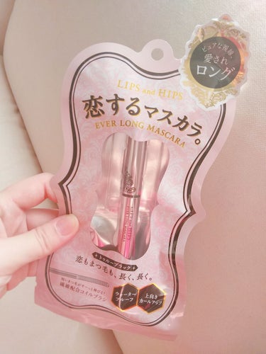 アインズで300円で購入しました。

テスターを見て変わった形だったので気になって✨✨✨


良い点↓
伸びる
カールもそれなりにキープされる
下まつげにも塗りやすい

普段あんまりパケ買いとかはしない