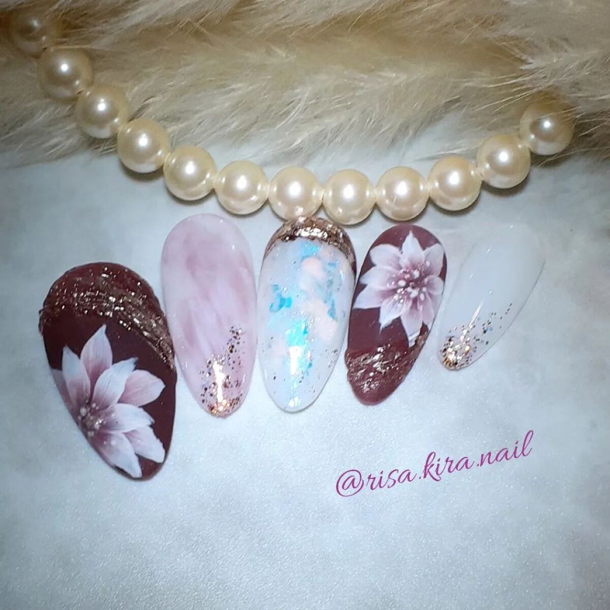 #ネイル,#ジェルネイル,#キラキラネイル,#フラワーネイル,#秋ネイル,#オータムネイルのネイルデザイン