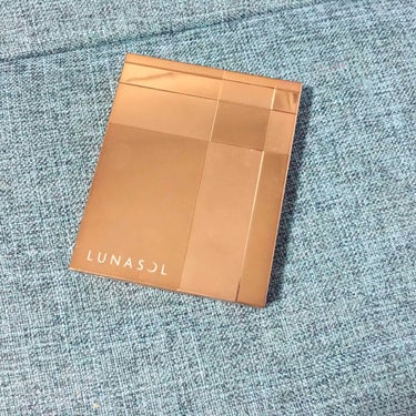 スキンモデリングアイズ/LUNASOL/アイシャドウパレットを使ったクチコミ（4枚目）