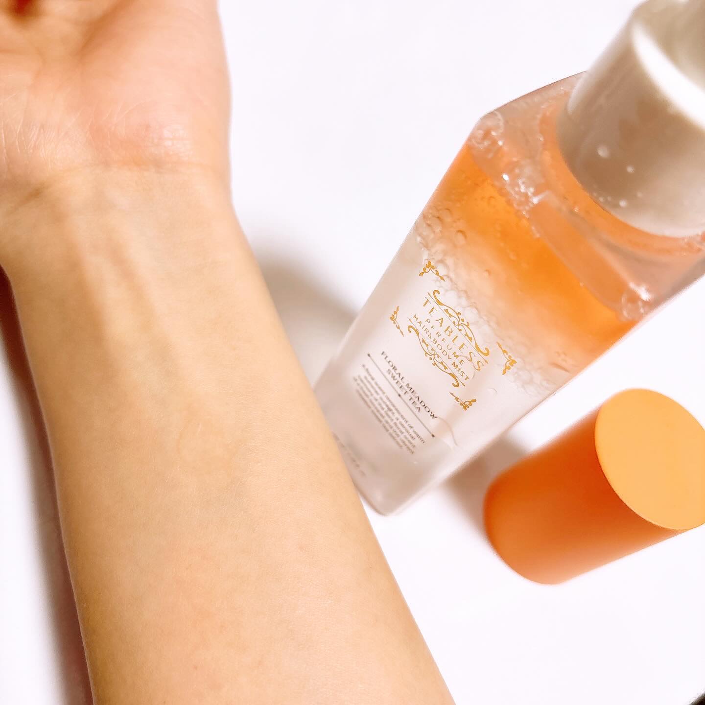 パヒュームヘア&ボディミスト フローラルメドウスウィートティー/TEABLESS/ヘアミストを使ったクチコミ（3枚目）