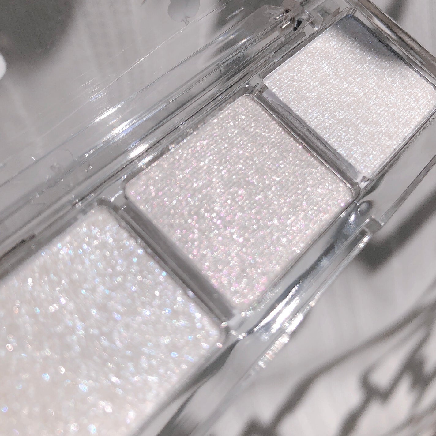 3色フローラアイパレット/LEEMEMBER/アイシャドウパレットを使ったクチコミ(7枚目)