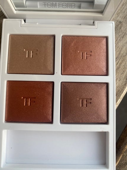 ソレイユ アイ カラー クォード 01N/TOM FORD BEAUTY/アイシャドウパレットを使ったクチコミ(3枚目)