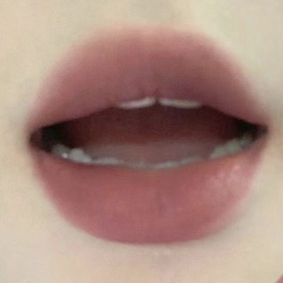 スーパーマットリップ＆チークマッド/INTO U/口紅を使ったクチコミ（2枚目）