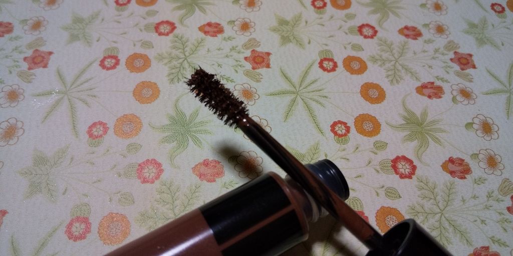 プロフェッショナル 3Dブロウ マスカラ/リンメル ロンドン/眉マスカラを使ったクチコミ（2枚目）