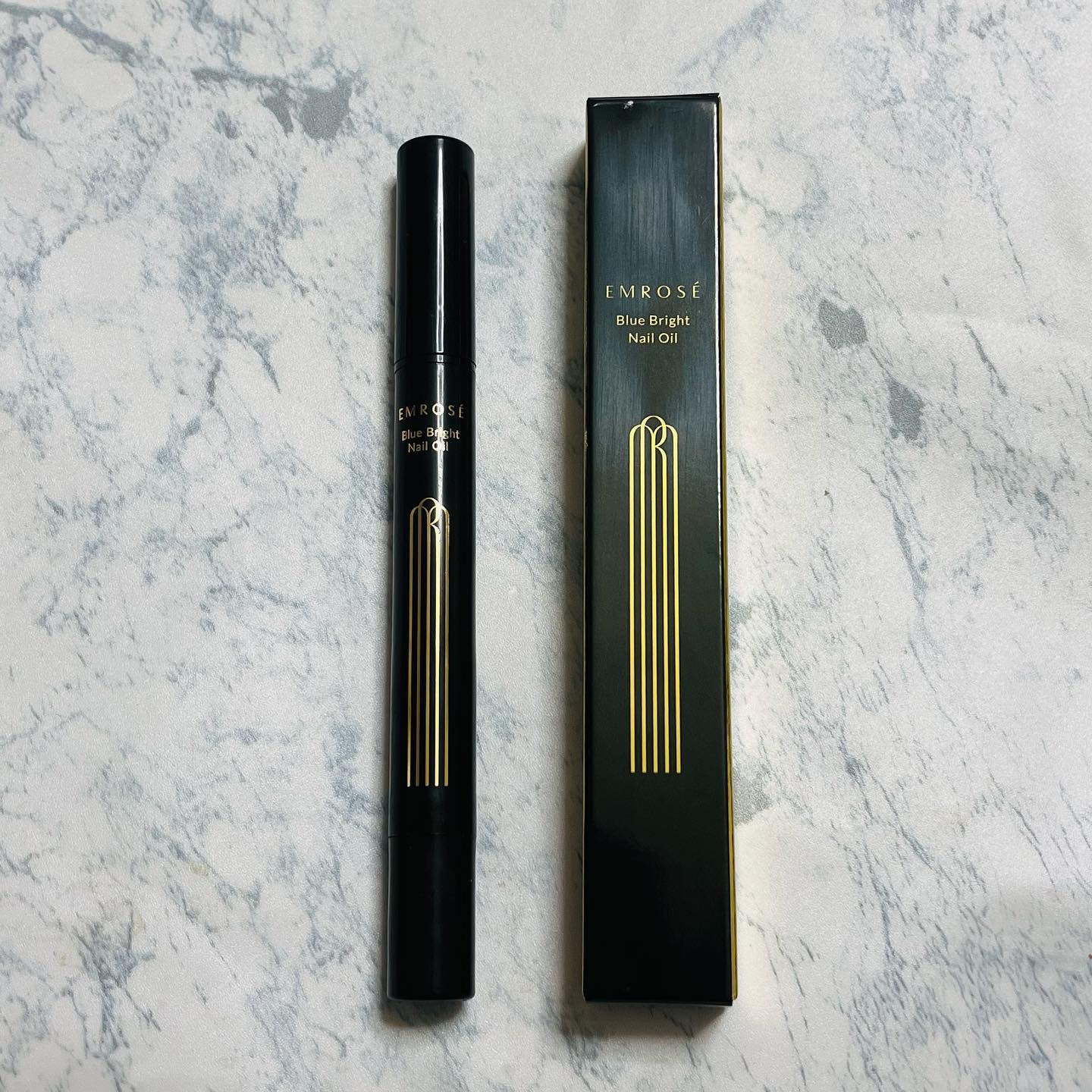 ブルーブライトネイルオイル/EMROSÉ/ネイルオイル・トリートメントを使ったクチコミ（2枚目）