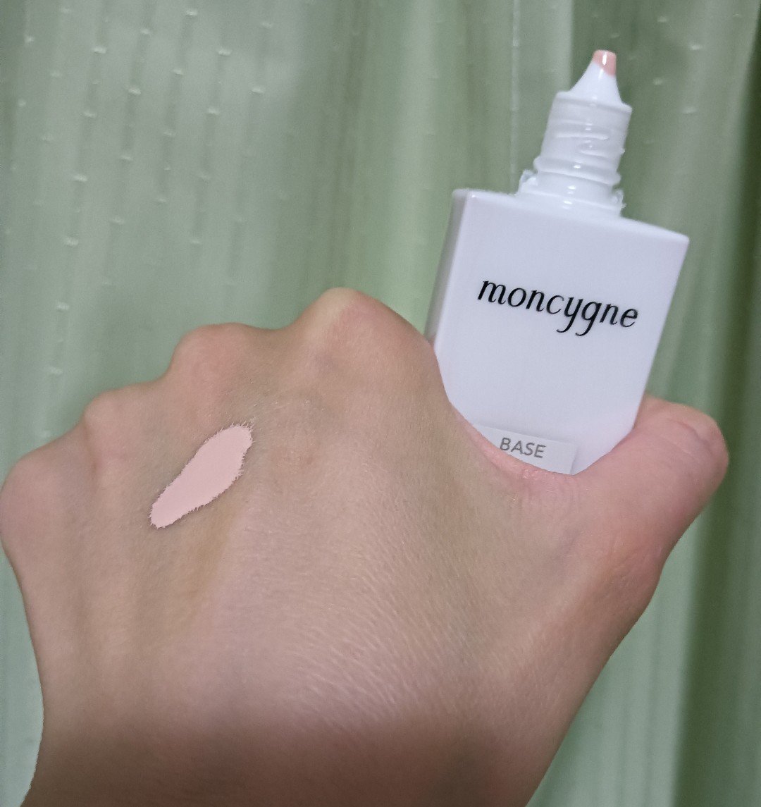 モンシーニュ ベース/moncygne/化粧下地を使ったクチコミ（2枚目）