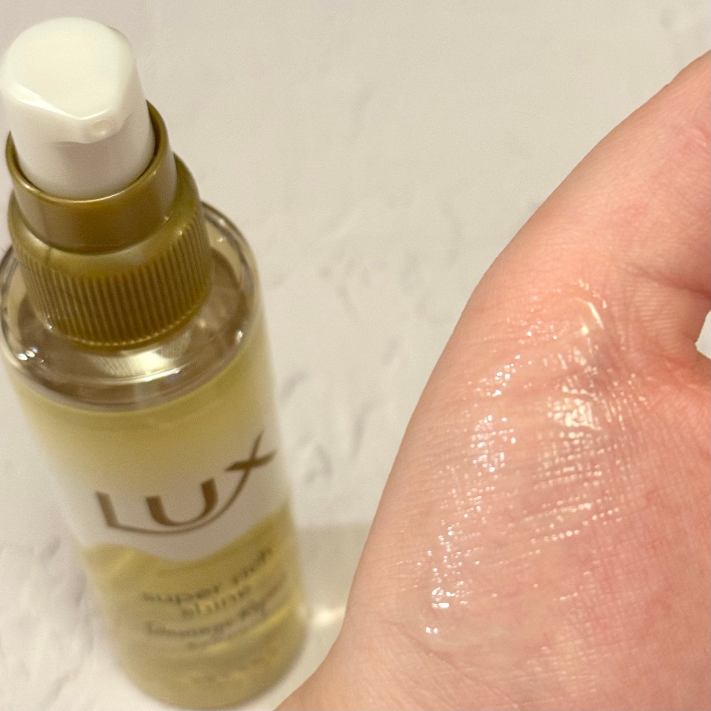 スーパーリッチシャイン ダメージリペア とろとろ補修ヘアオイル/LUX/ヘアオイルを使ったクチコミ(2枚目)