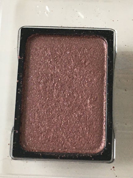 ゆっきー on LIPS 「この絶妙くすみカラー、どこのアイシャドウか知ってますか?こんば..」(4枚目)