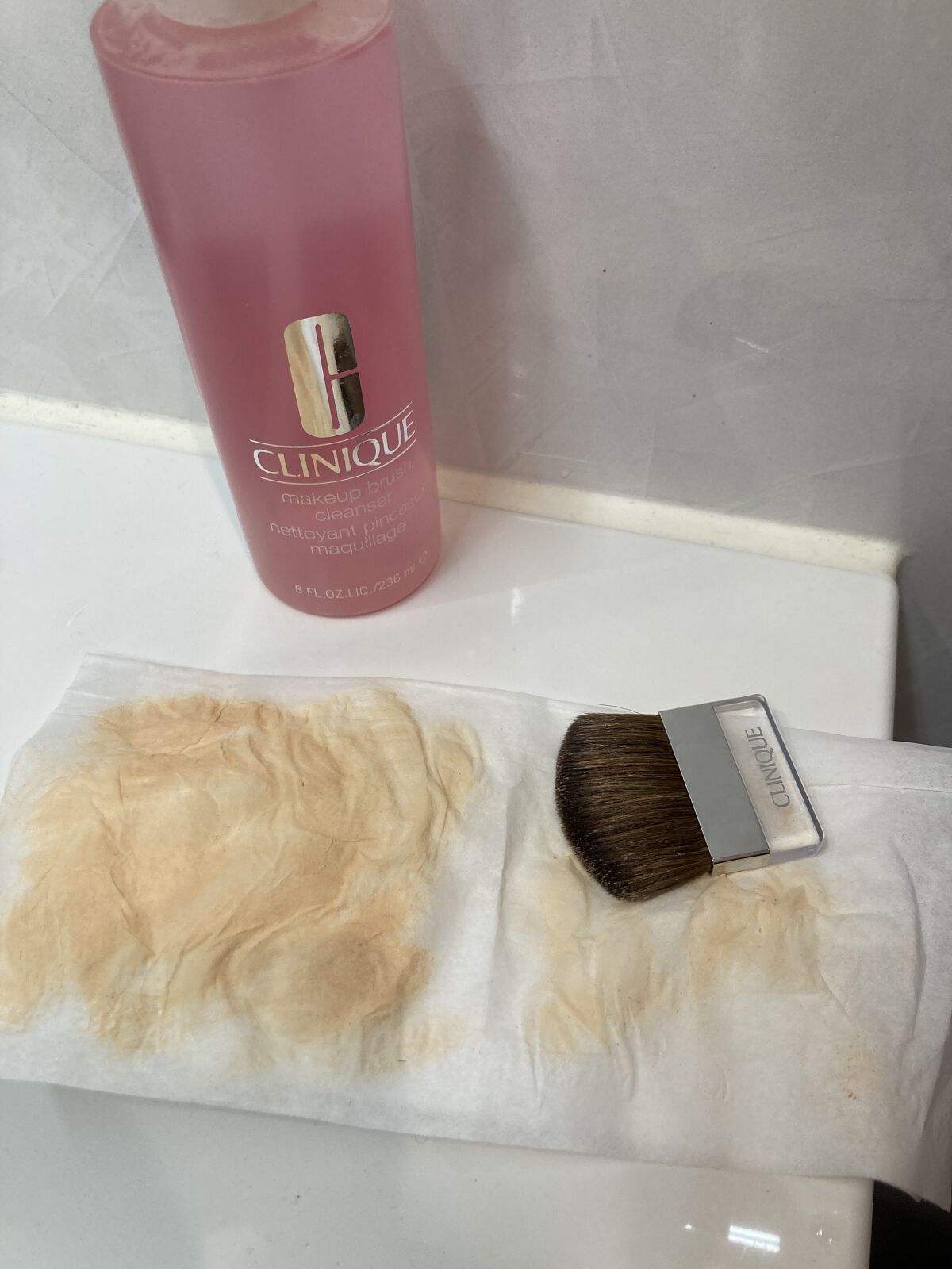 メークアップ ブラシ クレンザー/CLINIQUE/その他化粧小物を使ったクチコミ（2枚目）