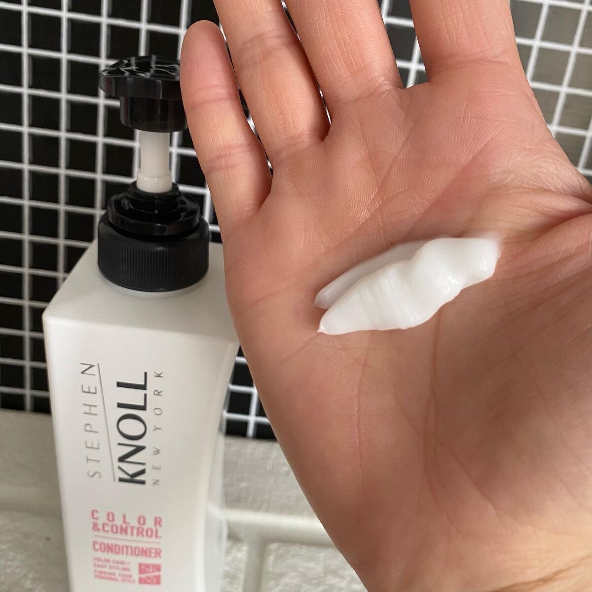 カラーコントロール シャンプー W/コンディショナー W/スティーブンノル ニューヨーク/市販シャンプーを使ったクチコミ(4枚目)