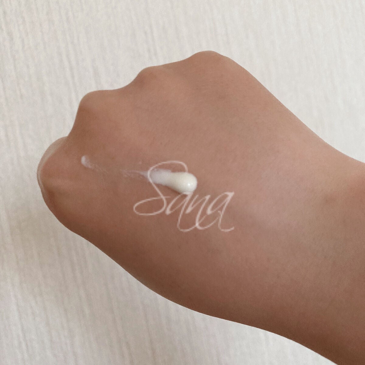 ビオレUV アクアリッチ ライトアップエッセンス/ビオレ/日焼け止めクリームを使ったクチコミ(4枚目)