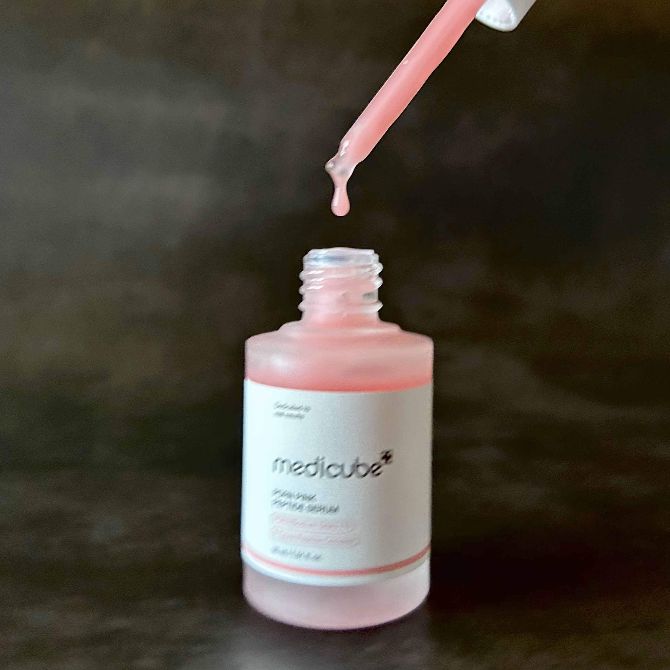 PDRNピンクアンプル PDRN 10,000ppm配合/MEDICUBE/美容液を使ったクチコミ（3枚目）