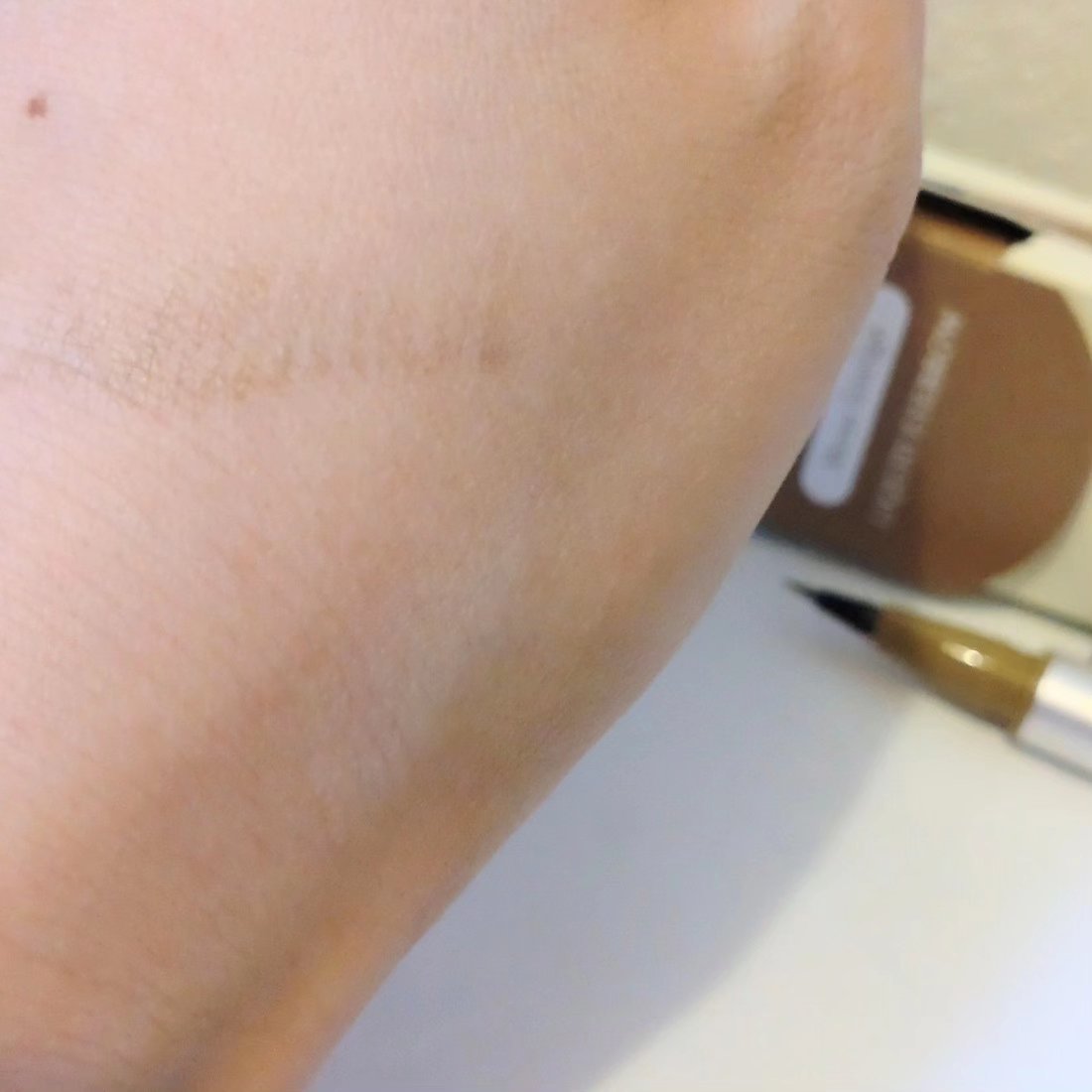 ベルベットアイブロウ 04 モスグレージュ/LUMIURGLAS/リキッドアイブロウを使ったクチコミ（3枚目）