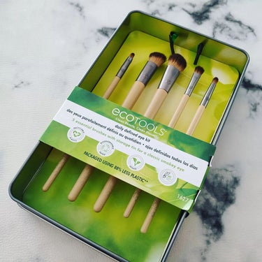 Daily Defined Eye Brush Set, 5 Piece Set & Storage Tray/EcoTools/メイクブラシを使ったクチコミ（1枚目）