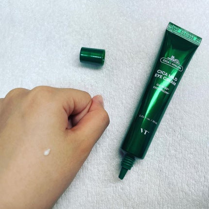 CICA マイルドアイクリーム/VT/アイケア・アイクリームを使ったクチコミ(4枚目)