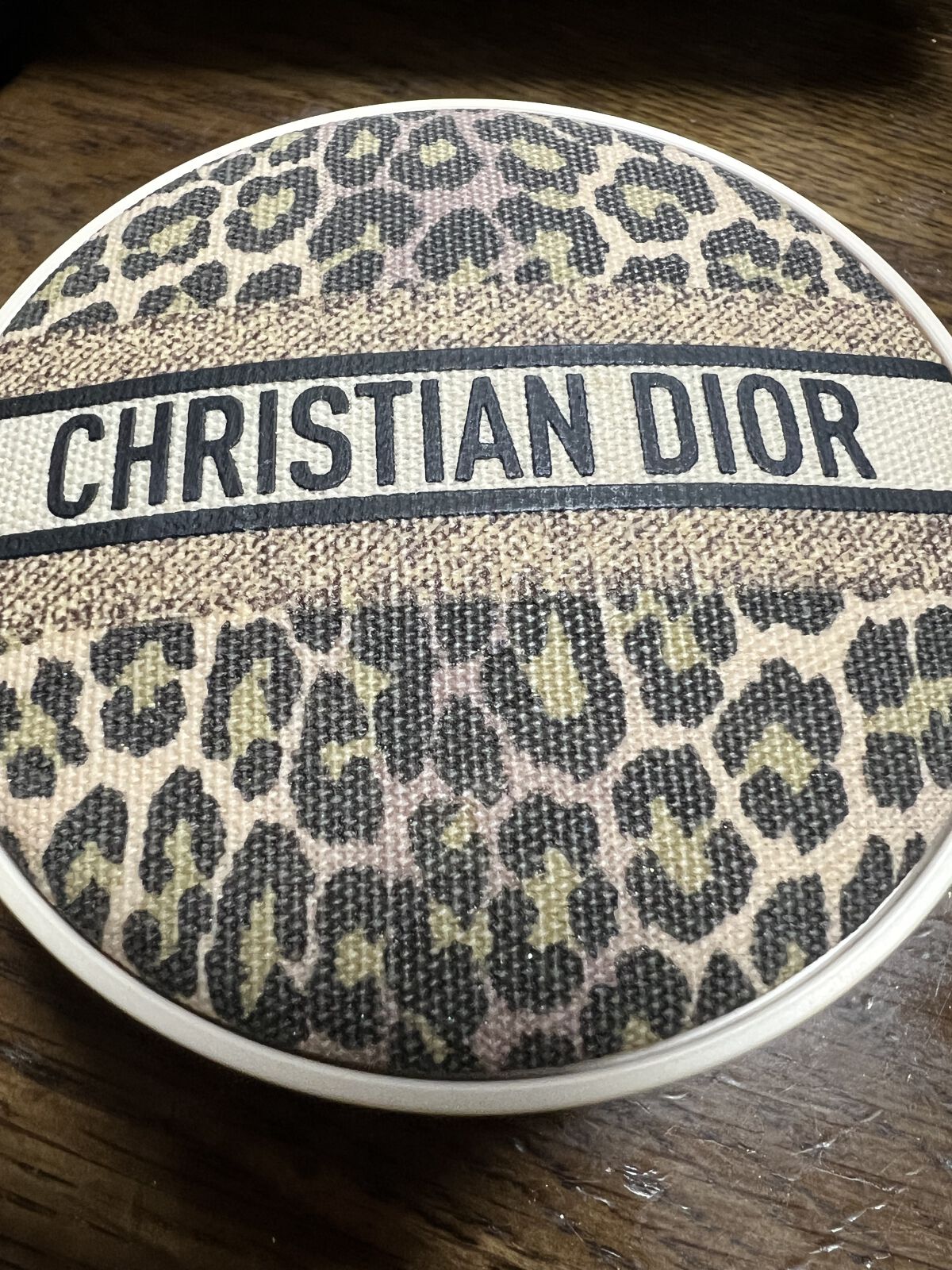 ディオールスキン フォーエヴァー クッション パウダー ローズ/Dior/ルースパウダーを使ったクチコミ（1枚目）