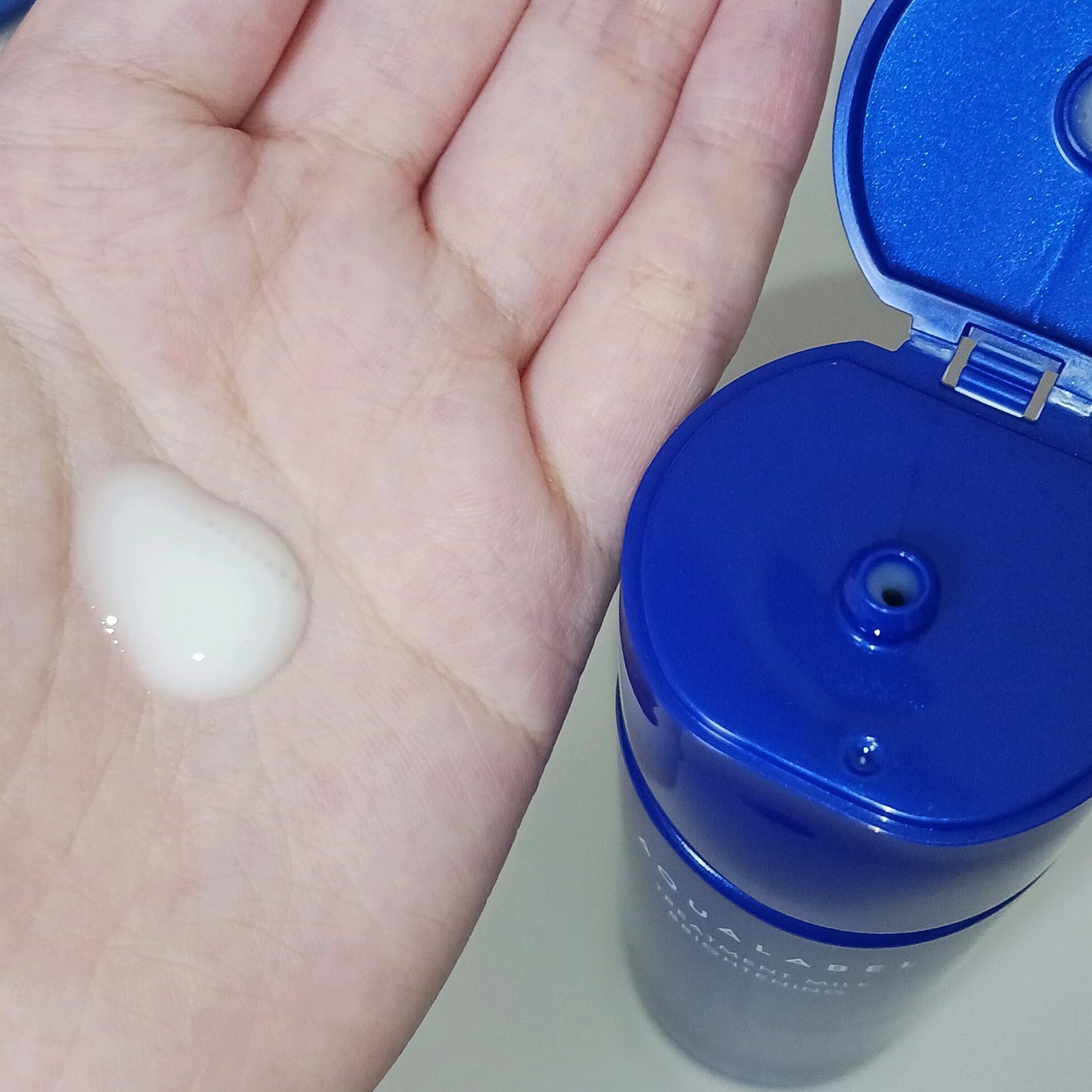 トリートメントミルク(ブライトニング) しっとり/アクアレーベル/乳液を使ったクチコミ(2枚目)