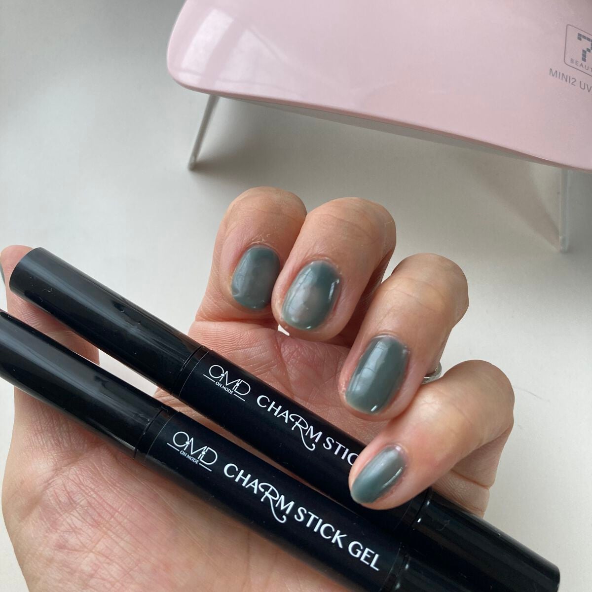 チャームスティックジェル/OMD/オールインワンネイルを使ったクチコミ(3枚目)