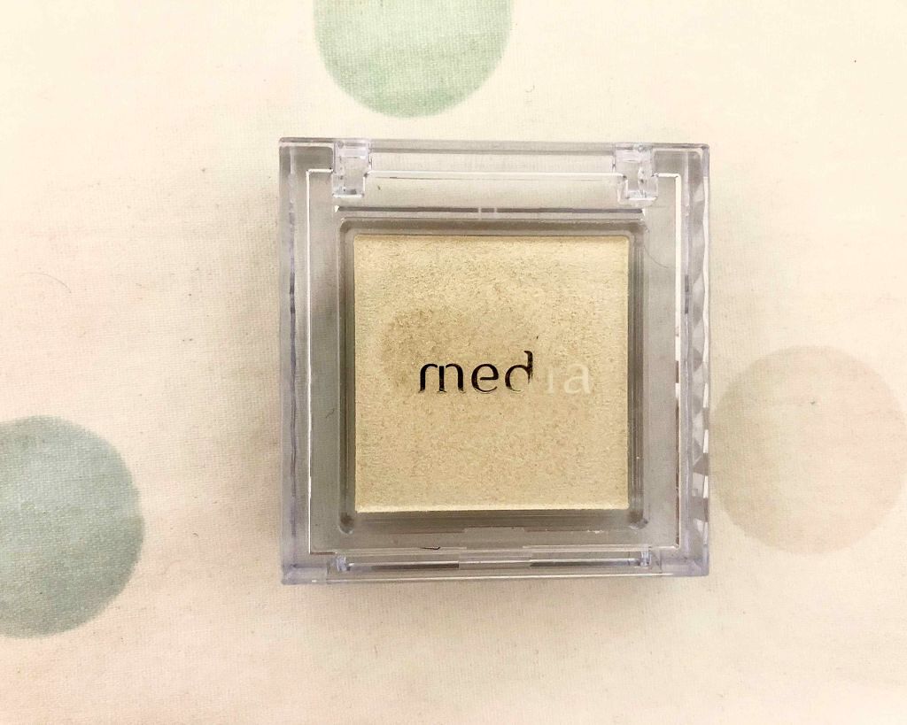 ブライトアップアイシャドウ/media/単色アイシャドウを使ったクチコミ（1枚目）