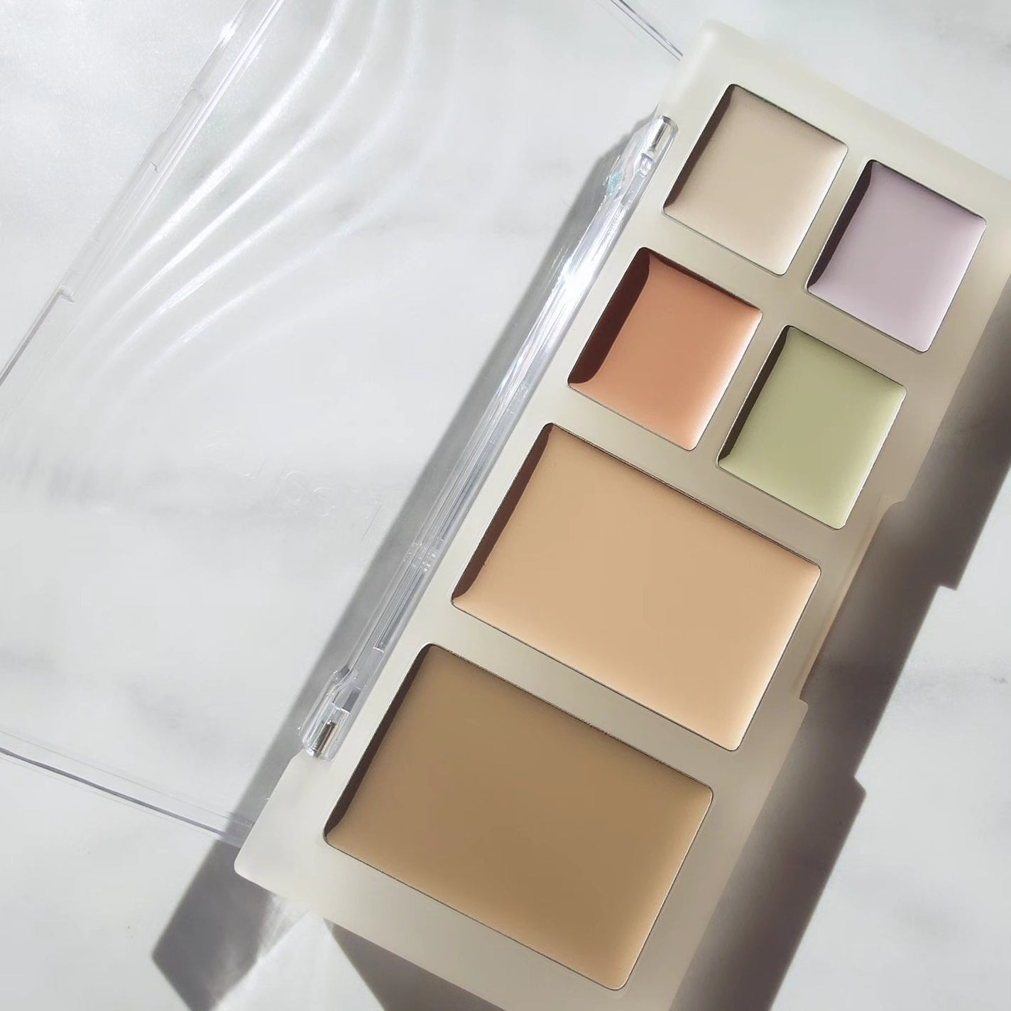 ブリージングコンシーラーパレット/Healus/パレットコンシーラーを使ったクチコミ(2枚目)