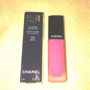 CHANEL  ＊  ルージュ アリュール インク188   レーヴ

チップで塗るルージュ
"インク"という名前のとおり
サインペンで塗ったような仕上がり

色はボトルの色そのもの。
ひと塗りでかなり