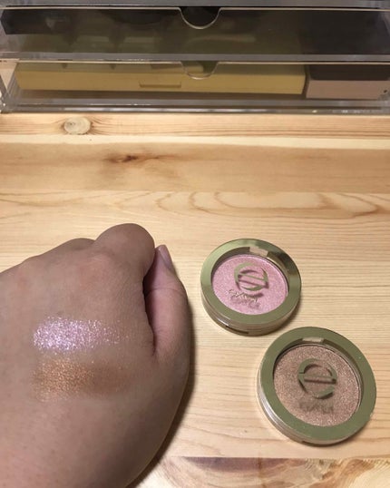 シャイニーシャドウ N/excel/単色アイシャドウを使ったクチコミ(1枚目)