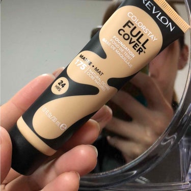 カラーステイ フル カバー ファンデーション 175 ナチュラルオークル【標準色】/REVLON/クリーム・エマルジョンファンデーションを使ったクチコミ（1枚目）