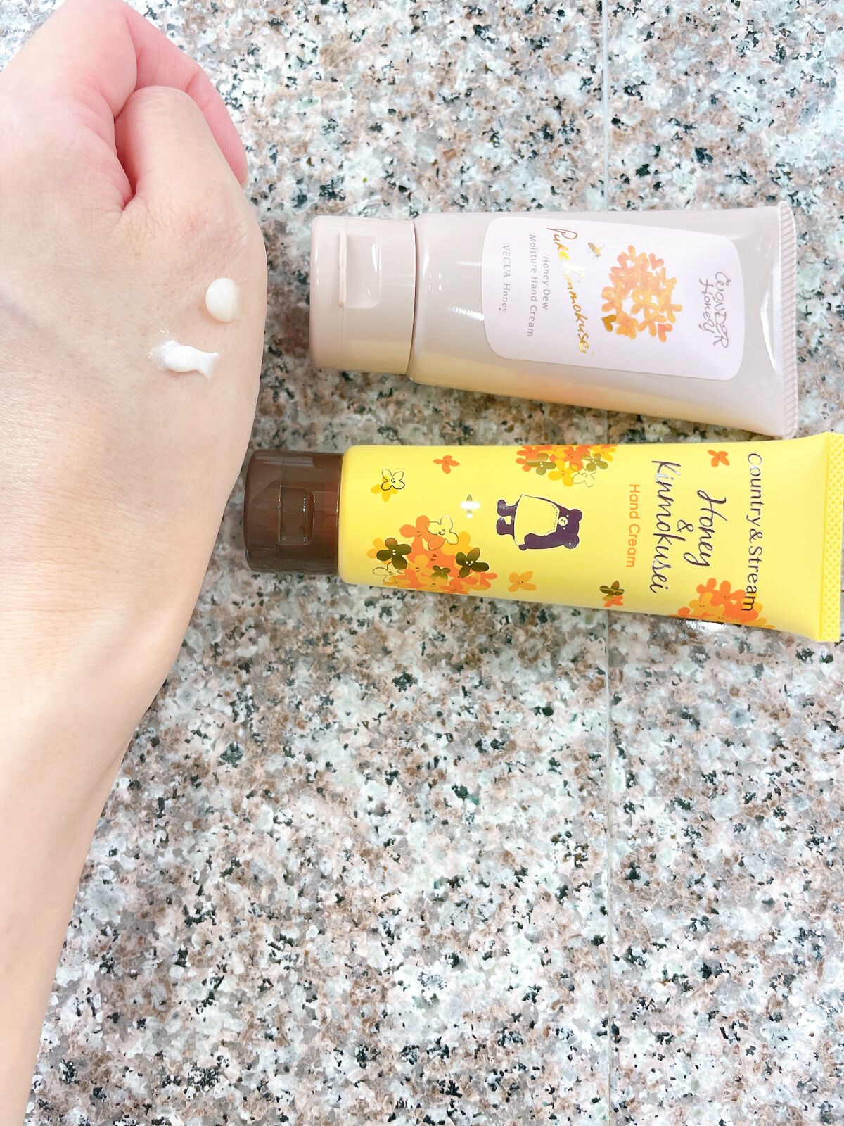 ワンダーハニー とろとろハンドクリーム ピュアキンモクセイ/VECUA Honey/ハンドクリームを使ったクチコミ（2枚目）