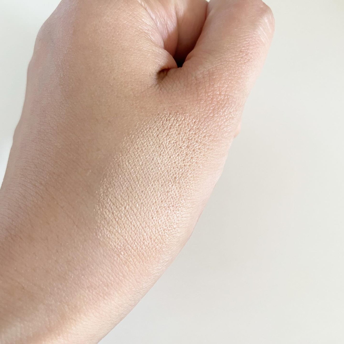 デューイーラスティングクッション/THE FACE SHOP/クッションファンデーションを使ったクチコミ(3枚目)