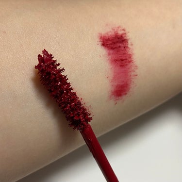 ColourPop  BFF ボリューマイズ マスカラのクチコミ「ColourPop
BFF ボリューマイズ マスカラ

カラポのマスカラ地味に初めて買いました.....」（1枚目）