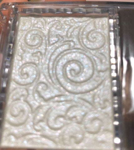 パールグロウハイライト/CEZANNE/パウダーハイライトを使ったクチコミ(3枚目)