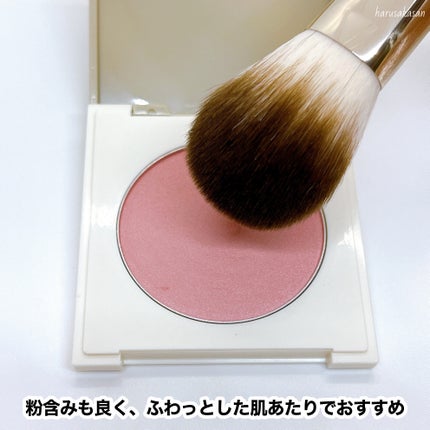 harusaka on LIPS 「カバーマークさまからいただきました【透ける血色感】チークには、..」(7枚目)