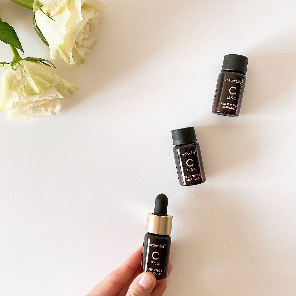 ディープビタCアンプル/MEDICUBE/美容液を使ったクチコミ(3枚目)