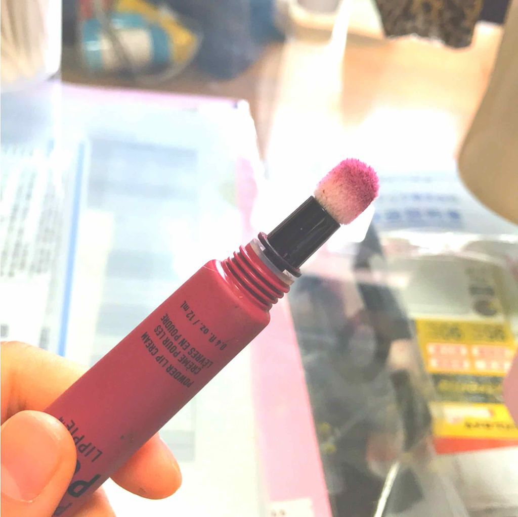 パウダーパフリッピー リップクリーム/NYX Professional Makeup/口紅を使ったクチコミ(2枚目)