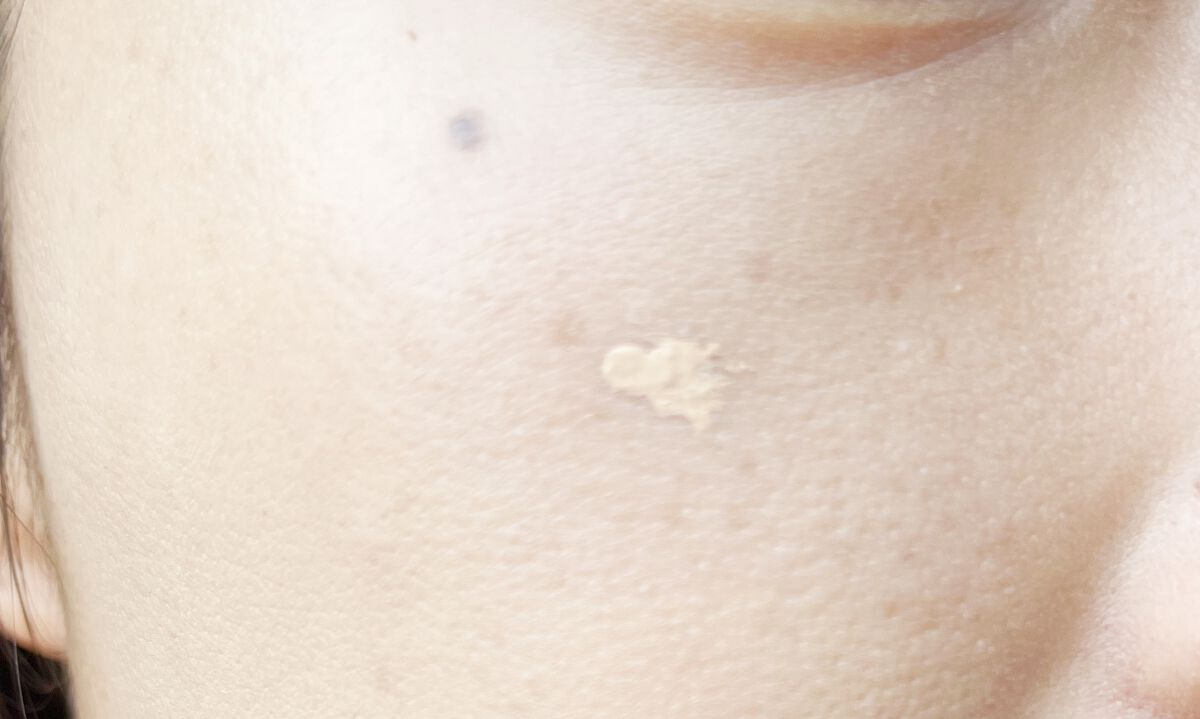 タトゥーウォータープルーフスカーコンシーラー/フォレンコス/リキッドコンシーラーを使ったクチコミ(3枚目)