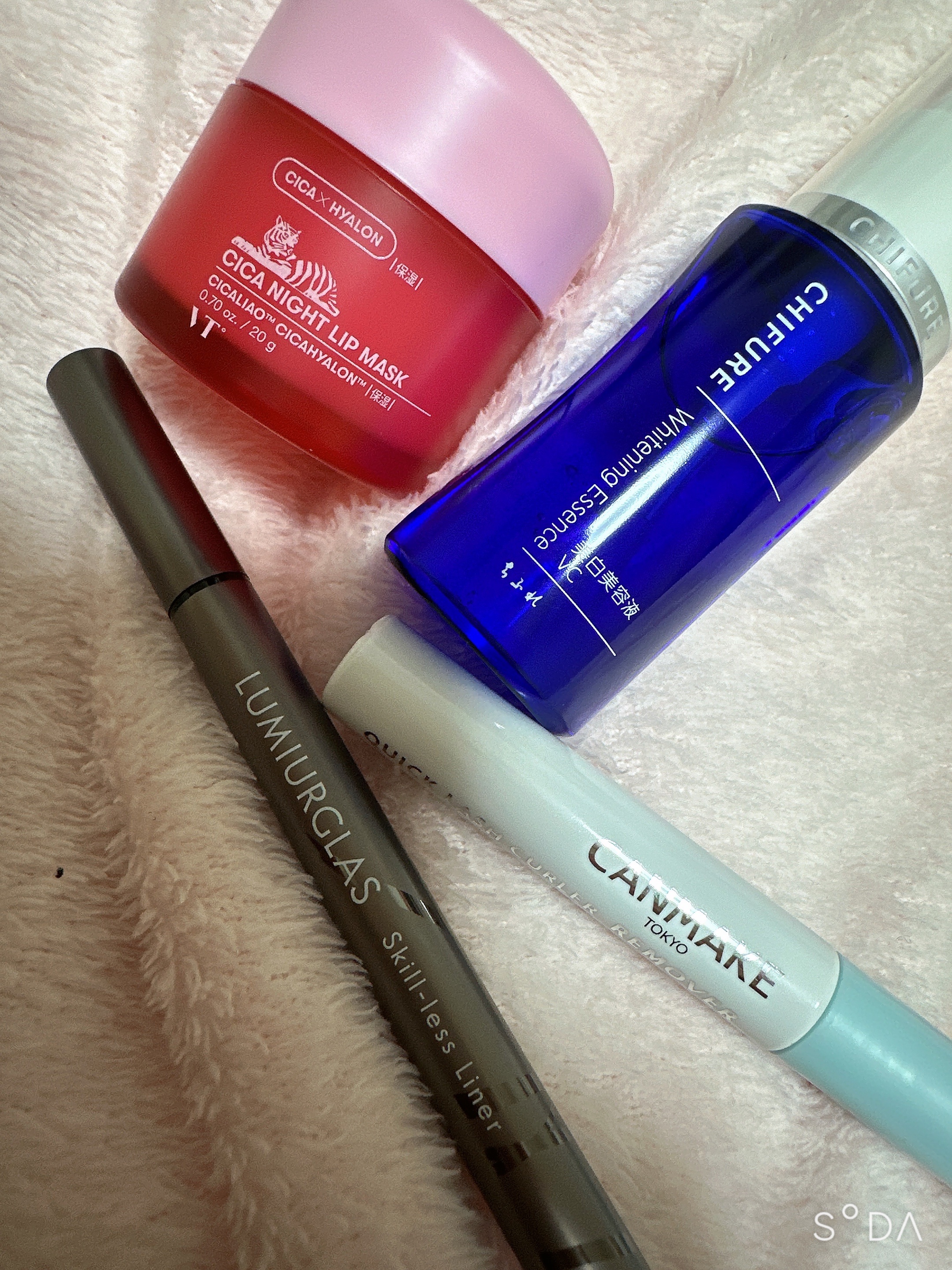 スキルレスライナー/LUMIURGLAS/リキッドアイライナーを使ったクチコミ（2枚目）