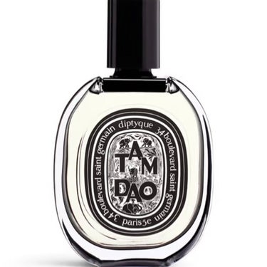 diptyque
-tamdao

サンプルにて
多分edp
すごい木の香り
ほんとに木！！！って感じで、ウッディな香りが好きな方は好きかと
ただ、若干おじいちゃんの車の香りがするのは…
たまにならいい