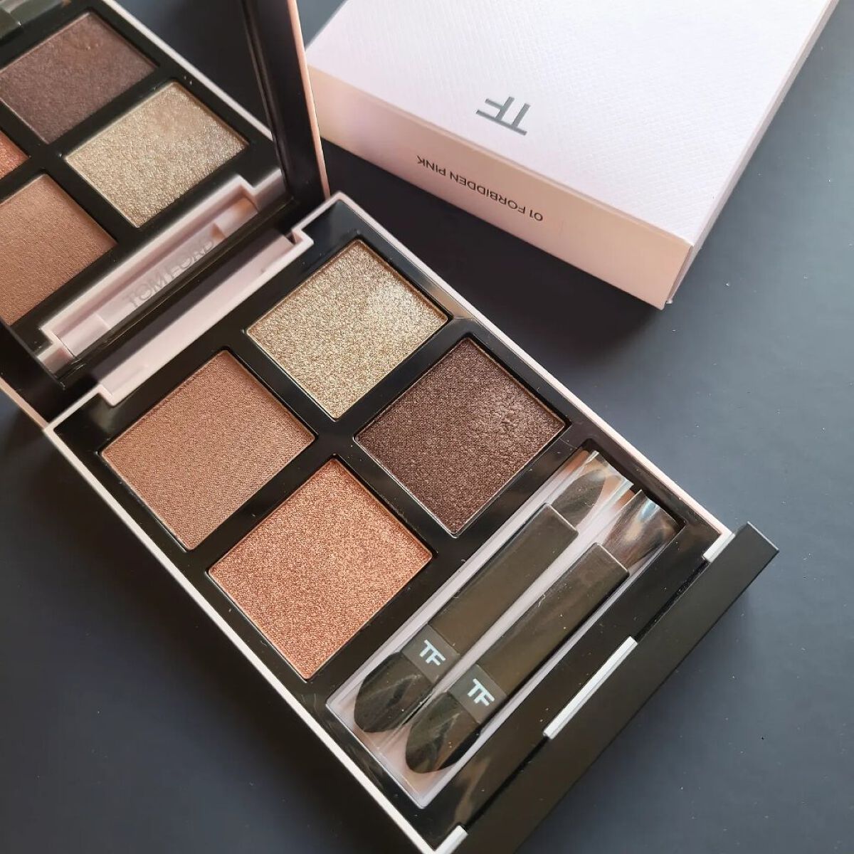 アイ カラー クォード 01CR フォビドゥン ピンク (限定品)/TOM FORD BEAUTY/アイシャドウパレットを使ったクチコミ（1枚目）