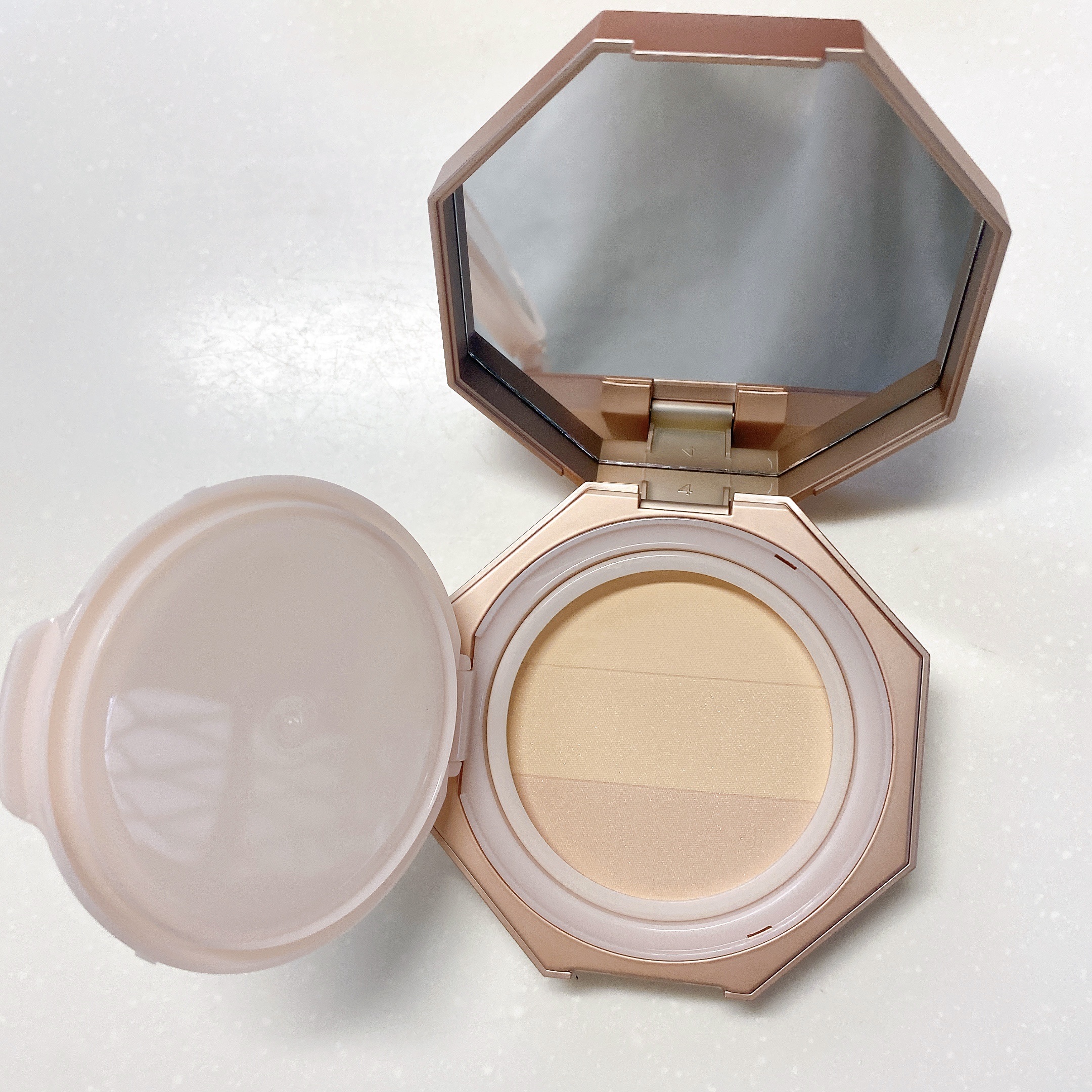 ブルーミングエディション シアーライト フィニッシングパウダー/DEAR DAHLIA/プレストパウダーを使ったクチコミ（2枚目）