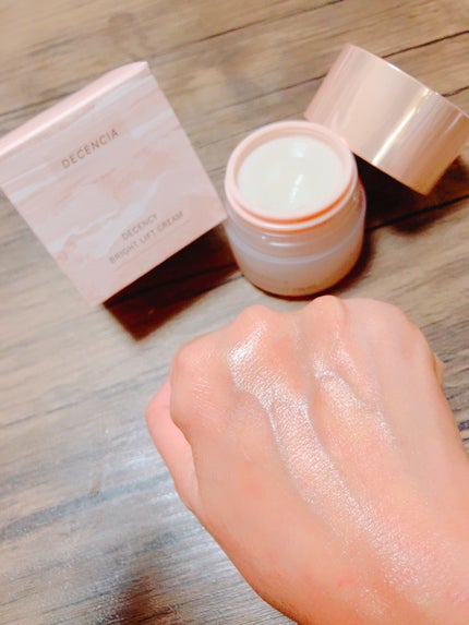 ディセンシア ディセンシー ブライトリフト クリーム/DECENCIA/フェイスクリームを使ったクチコミ(4枚目)