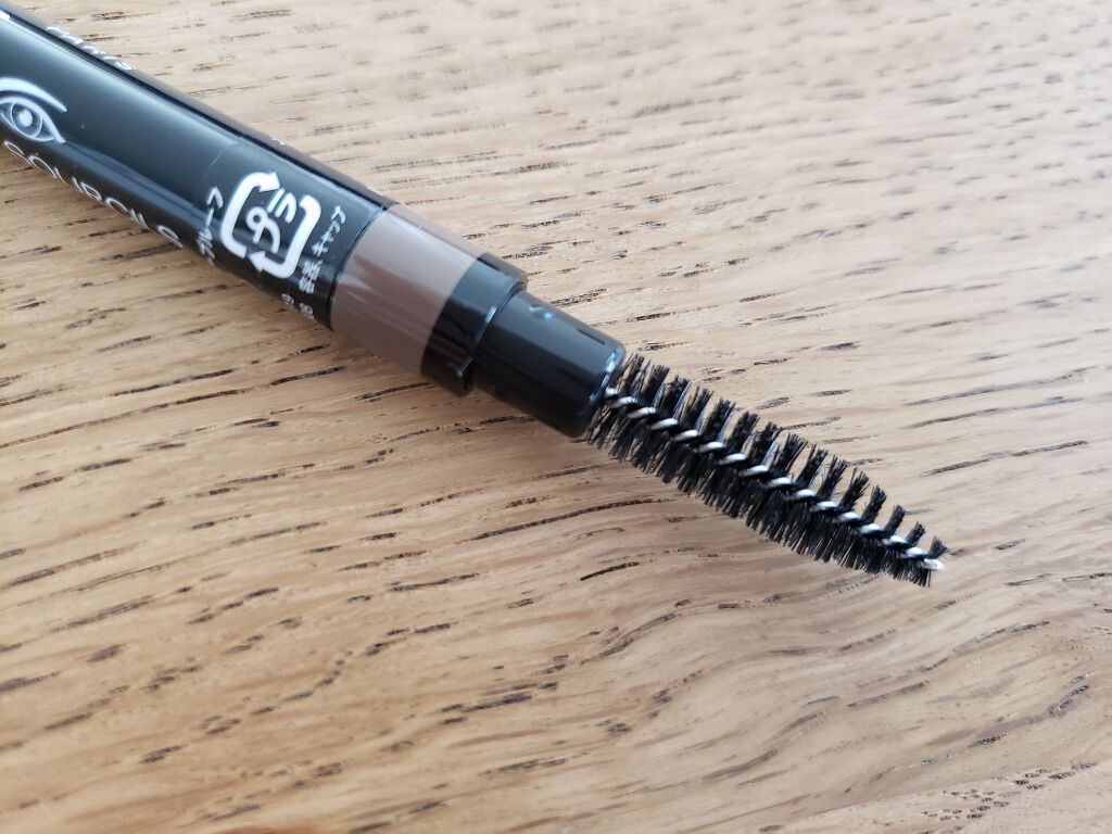 スティロ スルスィル ウォータープルーフ/CHANEL/アイブロウペンシルを使ったクチコミ(3枚目)