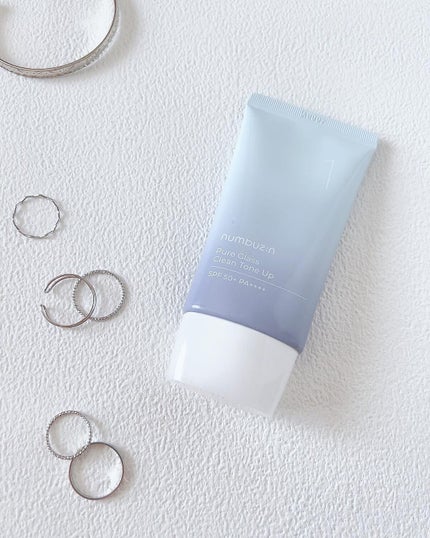 numbuzin 1番 ガラス玉トーンアップクリームのクチコミ「・
・
日やけ止め・下地・トーンアップ*の1本3役
*メイクアップ効果による
@numbu.....」(1枚目)