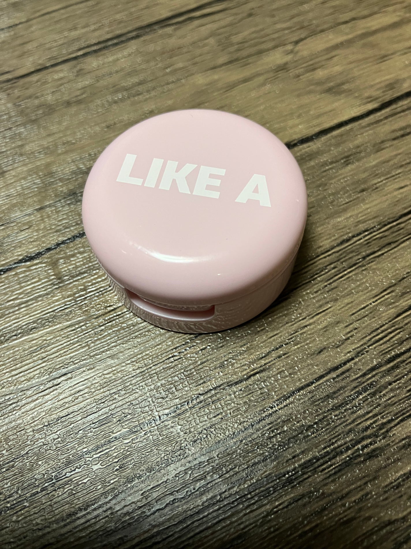 ミニライクアシャドウ/BLESSED MOON/単色アイシャドウを使ったクチコミ(2枚目)